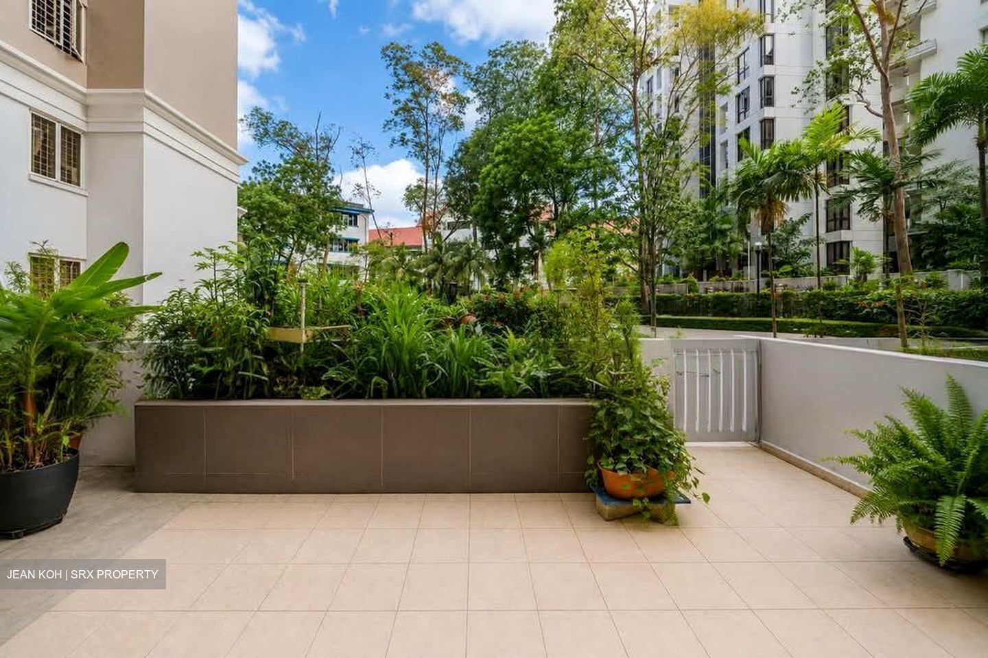 Castle Green (D26), Condominium #601006171